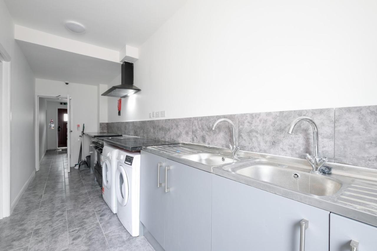 Fernbank Studios Sudbury Hill Harrow Self-Contained Studios With En-Suite Wembley Dış mekan fotoğraf