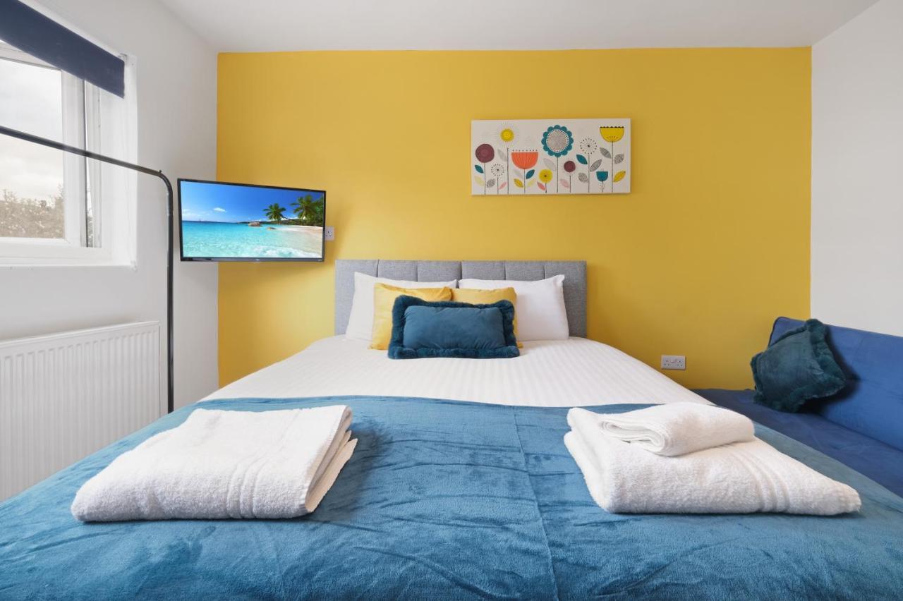 Fernbank Studios Sudbury Hill Harrow Self-Contained Studios With En-Suite Wembley Dış mekan fotoğraf