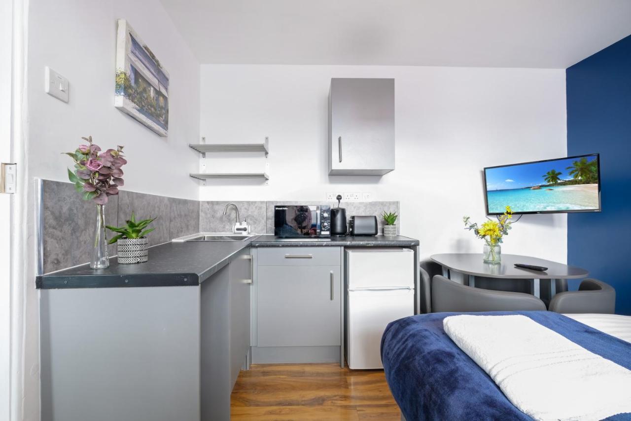 Fernbank Studios Sudbury Hill Harrow Self-Contained Studios With En-Suite Wembley Dış mekan fotoğraf