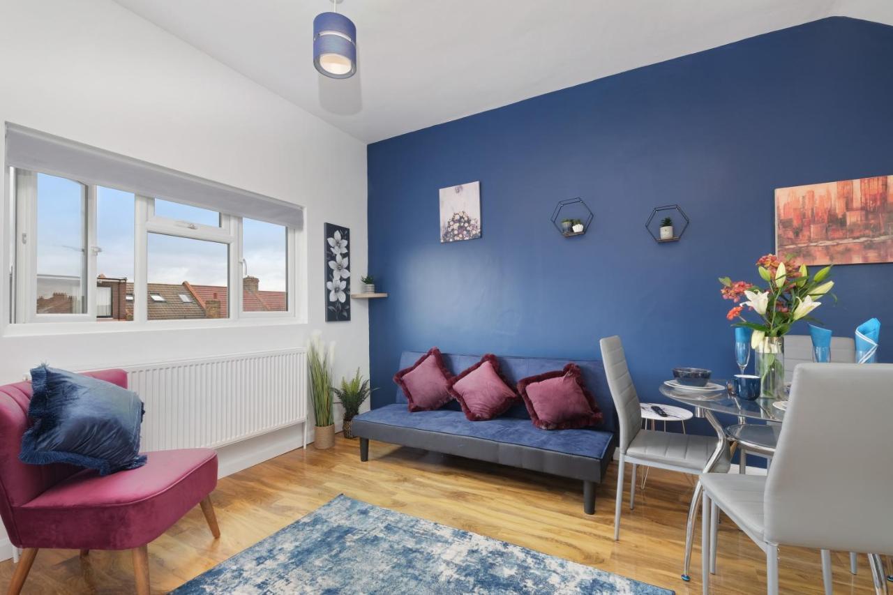 Fernbank Studios Sudbury Hill Harrow Self-Contained Studios With En-Suite Wembley Dış mekan fotoğraf