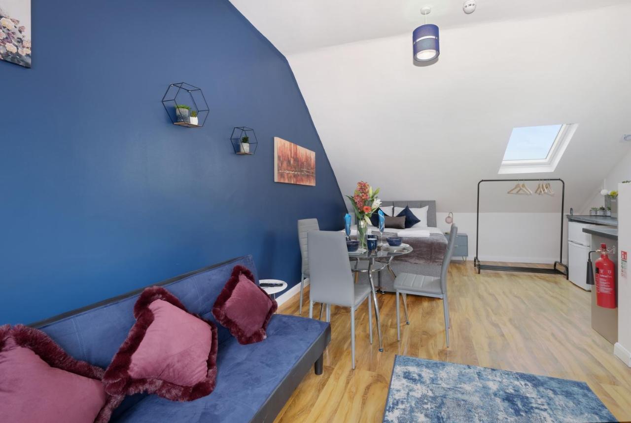 Fernbank Studios Sudbury Hill Harrow Self-Contained Studios With En-Suite Wembley Dış mekan fotoğraf
